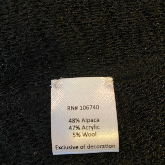 Sweater - Picture 5 of 8